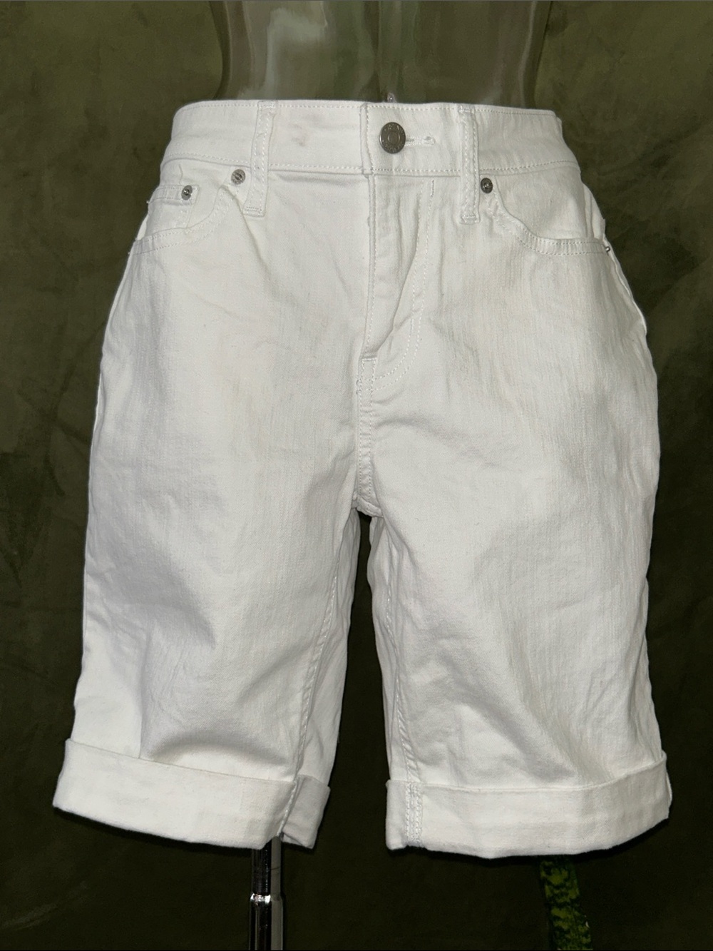DKNY White Cuffed Mid-Rise Bermuda Shorts